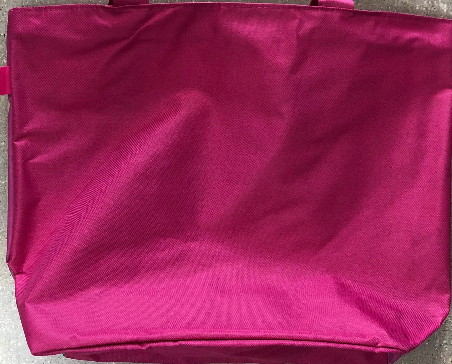 Disney Frozen Girls Beach Bag in PVC on Front & Heavy Oxford Polyester in the back and inside,with 2 Handle + Full Zipper to Close